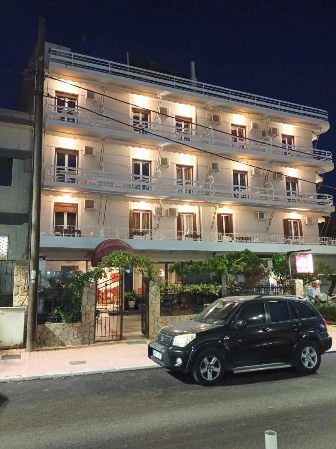 Saint George Hotel ルトラ・エディプソス エクステリア 写真
