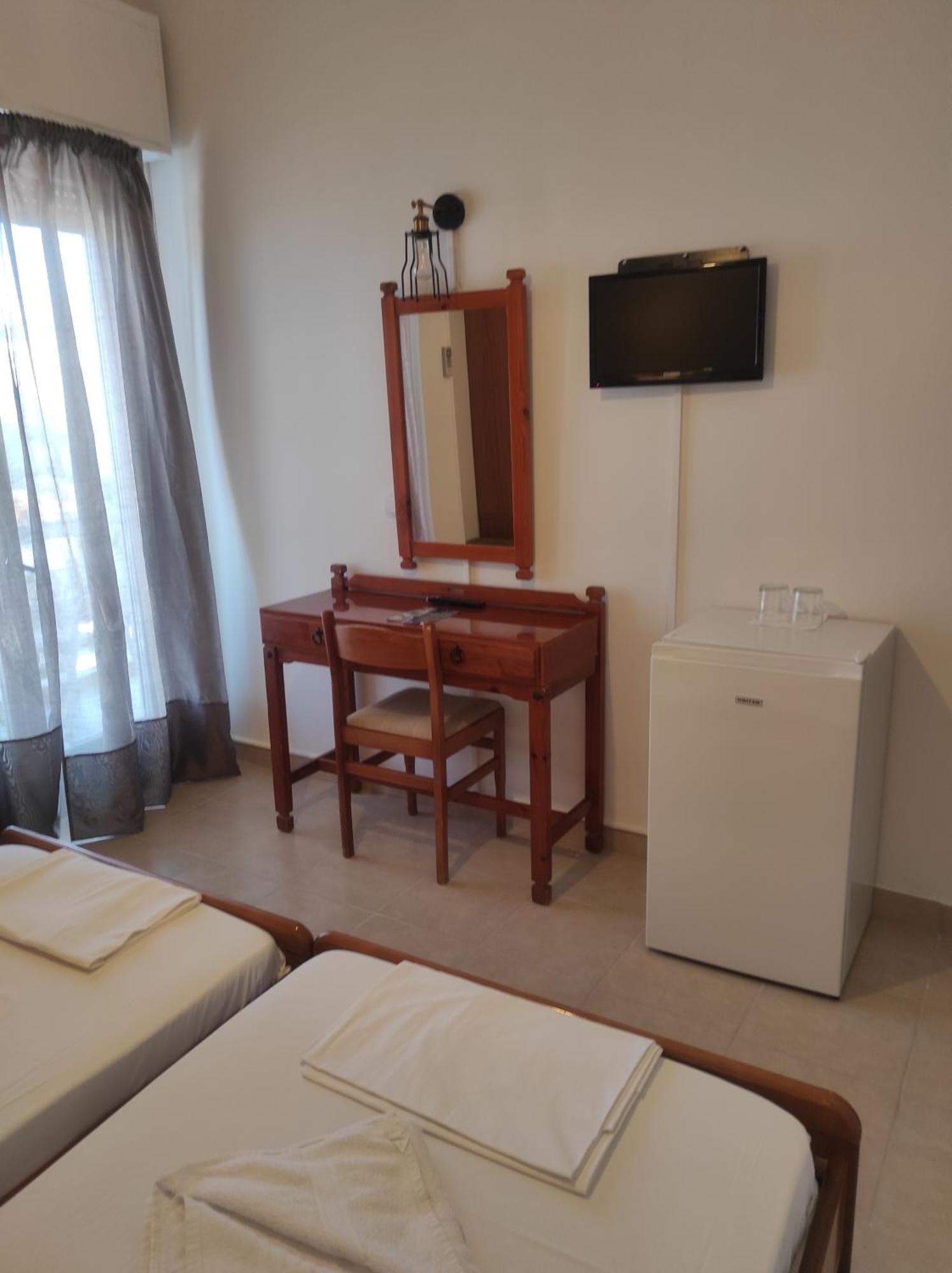 Saint George Hotel ルトラ・エディプソス エクステリア 写真